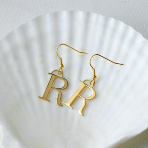 Pendientes de oro personalizados con iniciales para mujer, pendientes con letras personalizadas, pendientes minimalistas, joyas personalizadas, regalo de cumpleaños, regalo para ella