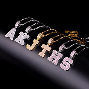 Collar con inicial personalizado de circonita cúbica para hombre, collar unisex, collar de hip hop, collar de cadena torcida, regalo de cumpleaños para él, regalo de Navidad