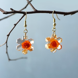 Snowflake Pressed Flower Earrings for Women, Real Flower Earrings, Handmade Floral Earrings, Birthday Gift, Bridesmaid gift, Christmas Gift