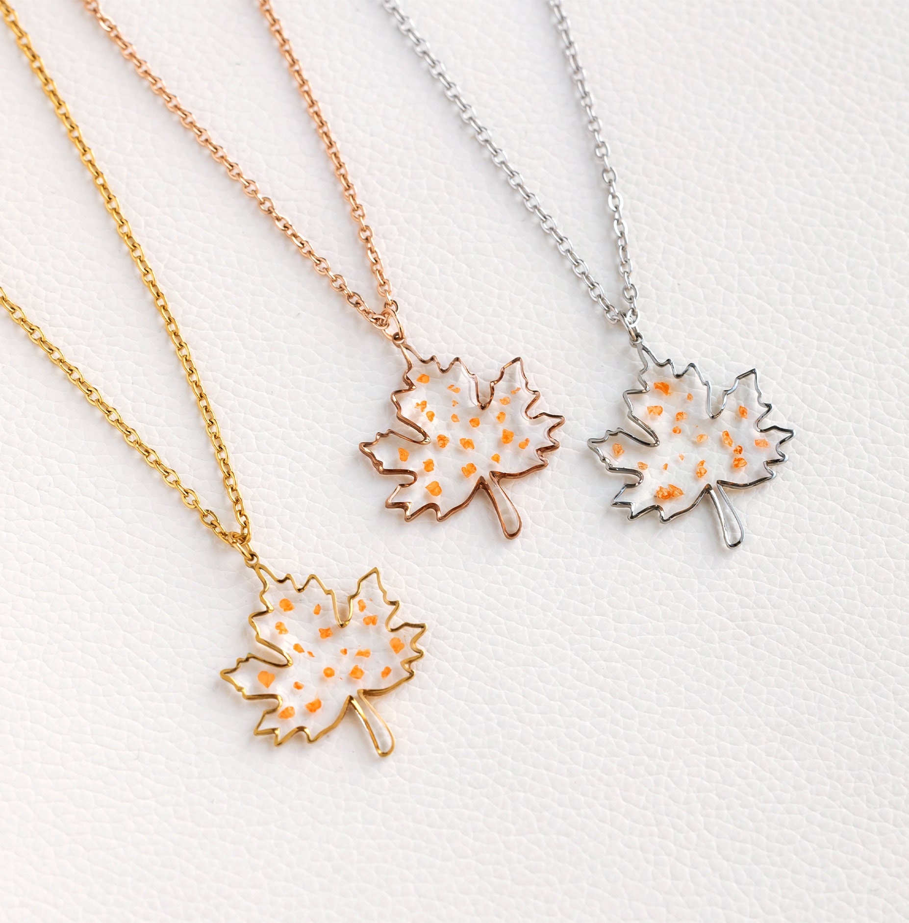 Maple Leaf Resin Necklace, Handmade Pressed Flower Necklace, Orange Flower Maple Leaf Necklace, Autumn Jewelry, Halloween Gift for Her