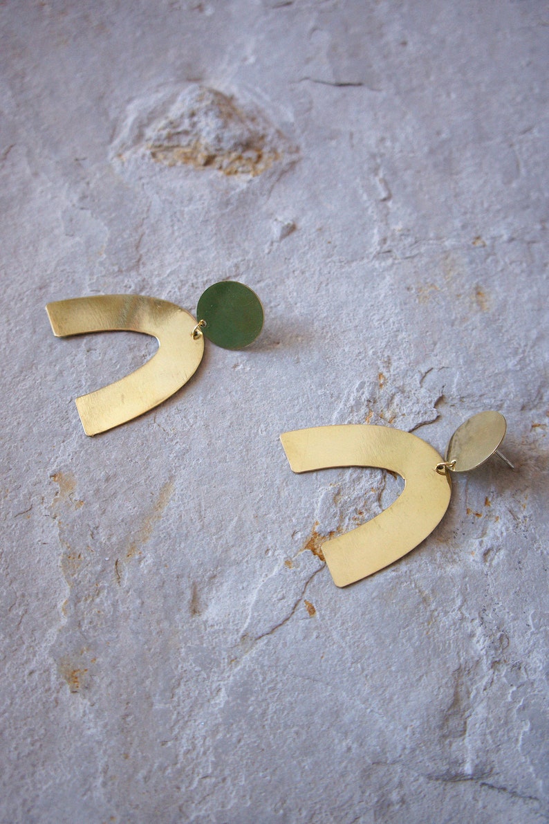 Minimalist arch earrings in brass or neisilber, architectural earrings, Statement Stud, silver stud, trendy 2024, clip-on earrings image 5