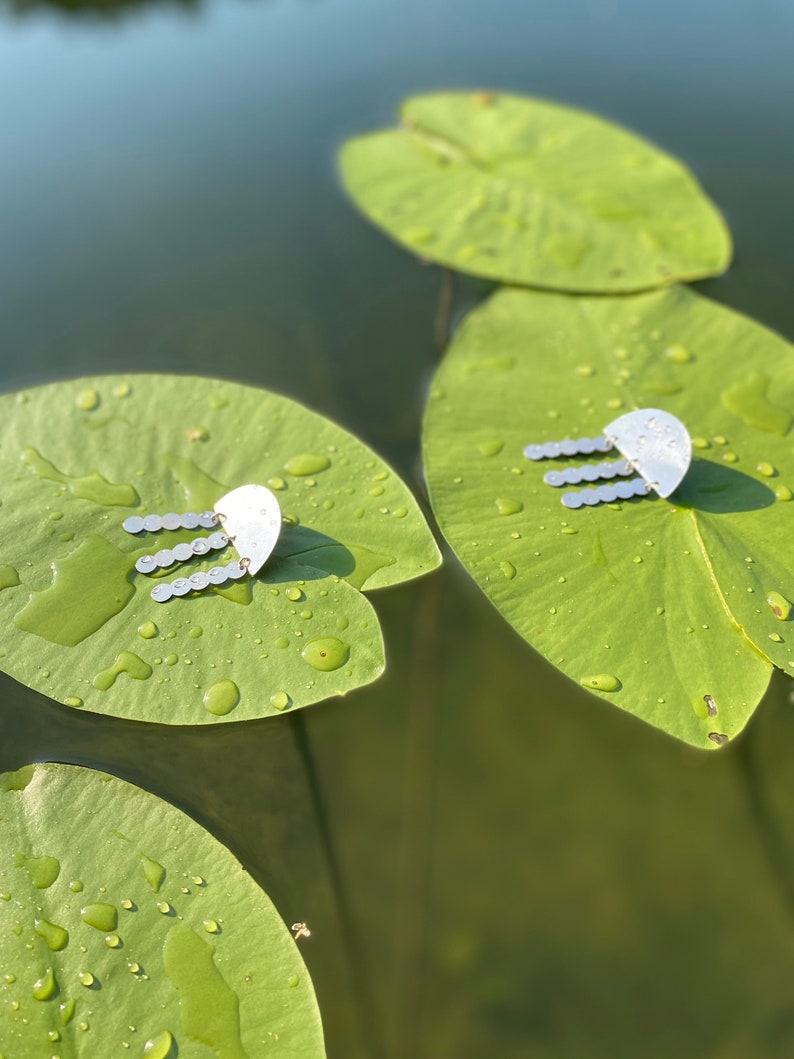 Ethno Ohrringe aus Messing, große Ohrringe, große Statement Ohrringe, Ohrstecker silber, 21 Geburtstag Geschenk für sie, glattes Metall, Ohrclips Bild 5