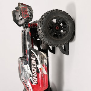Universal RC Car Wall Display Mount: Remote Control Vehicle Storage Hooks for Model Collectors
