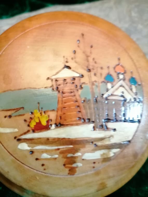 Russian poker work wooden village scene wooden round box