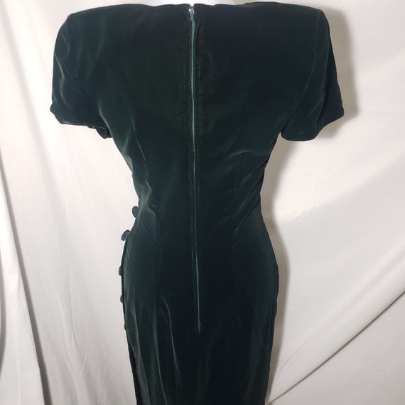 Vintage 90s Black Emerald Green Velvet Sheath Max… - image 9