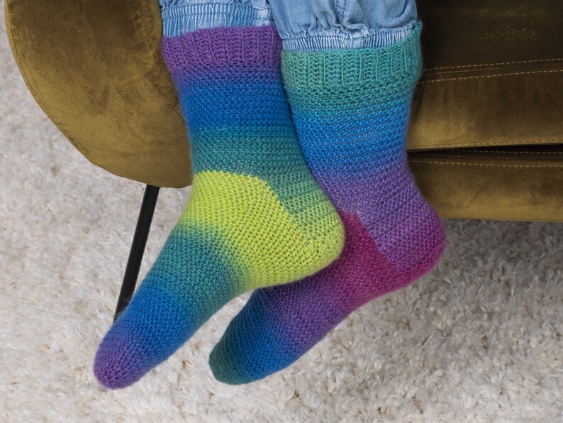 Crochet Pattern Cake Socks image 3