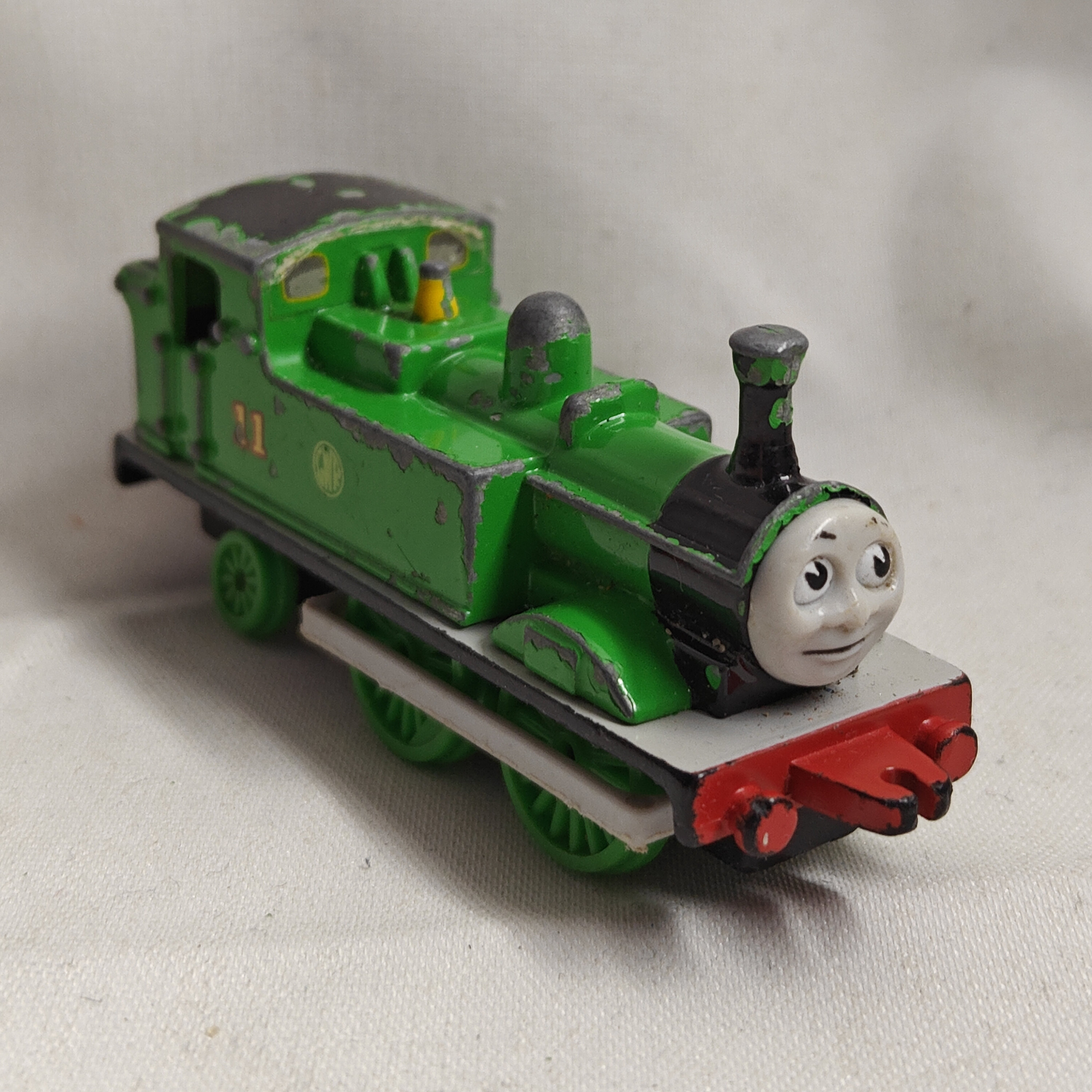 ERTL - OLIVER - Thomas & Friends Metal Diecast Railway Train - Picture 9 of 11