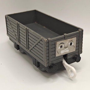 Gray Angry Troublesome Truck - Trackmaster/Plarail - Thomas & Friends