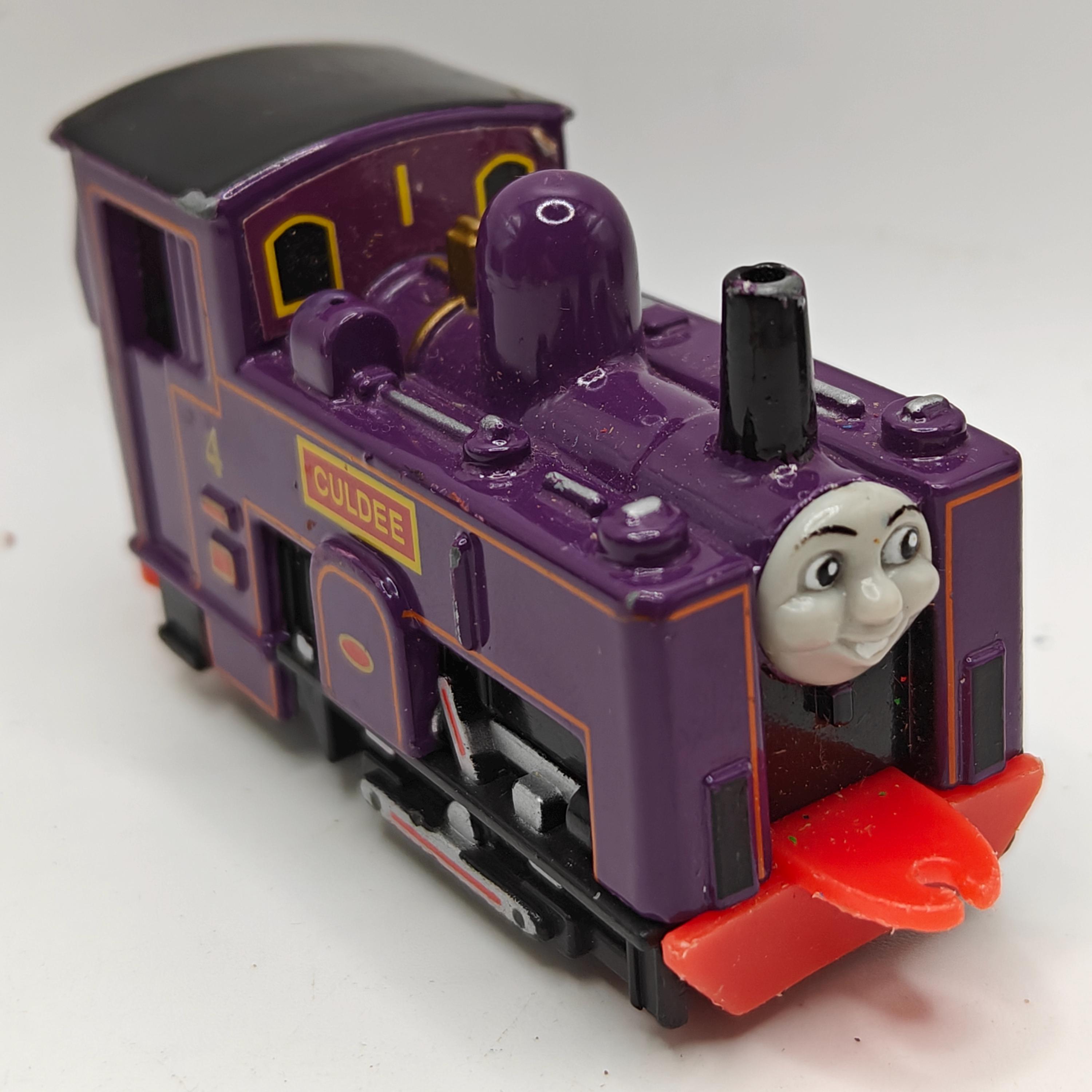 ERTL - CULDEE - Tren ferroviario fundido a presión de metal Thomas & Friends - Imagen 9 de 11