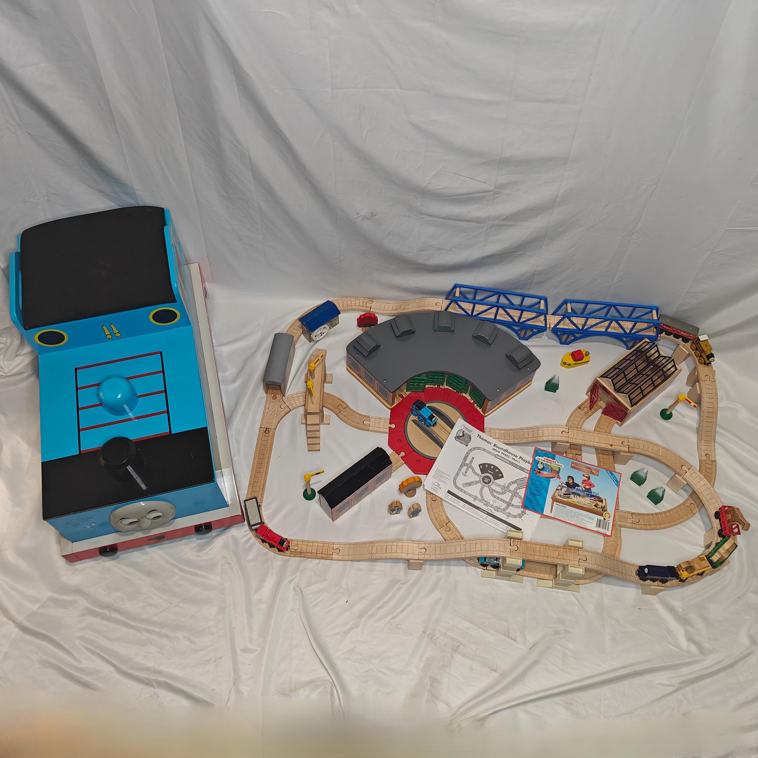 アンテナ Deluxe Roundhouse Thomas And Friends Roundhouse Roundhouse Thomas