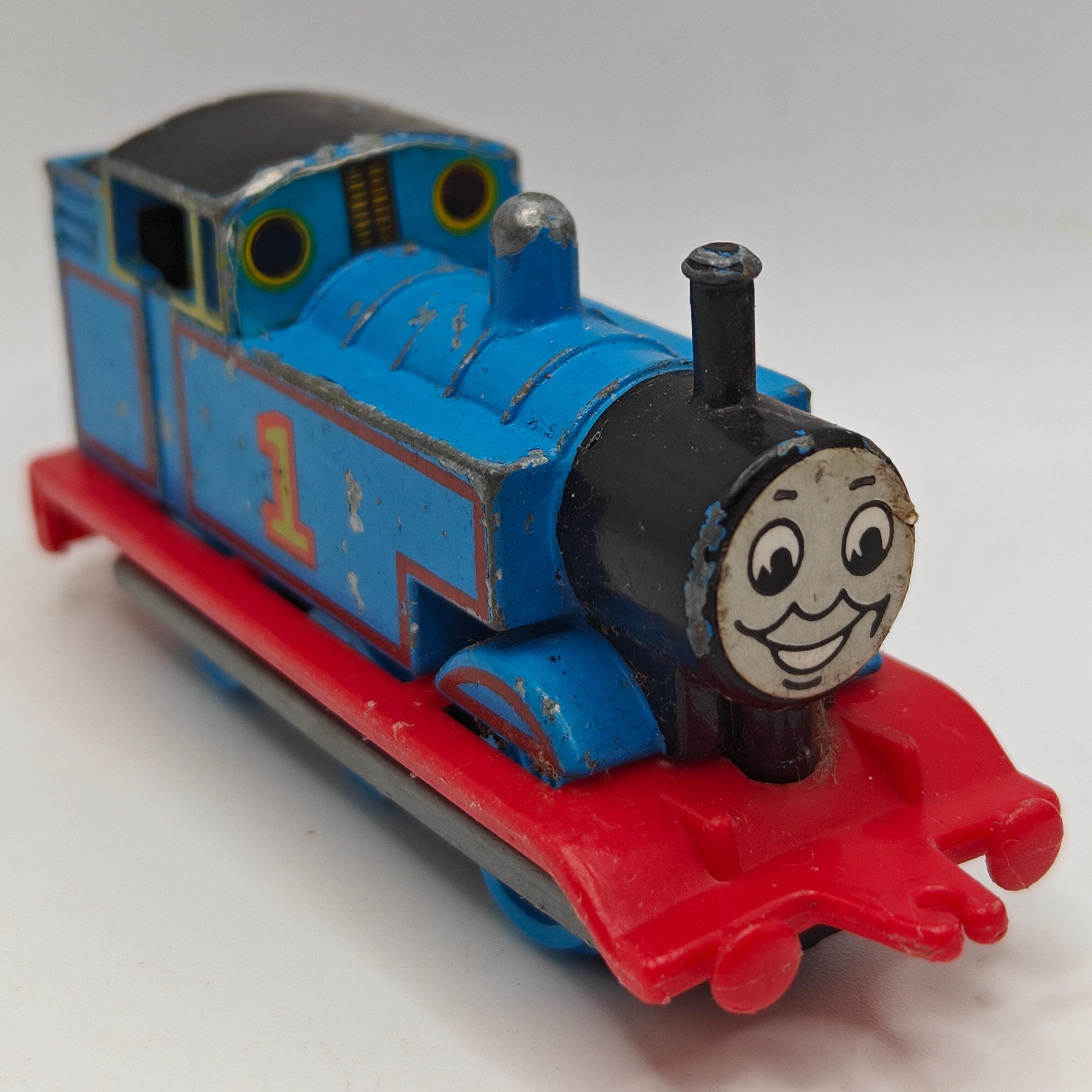 ERTL - THOMAS con cara de papel - Thomas & Friends tren ferroviario fundido a presión de metal - Imagen 10 de 12