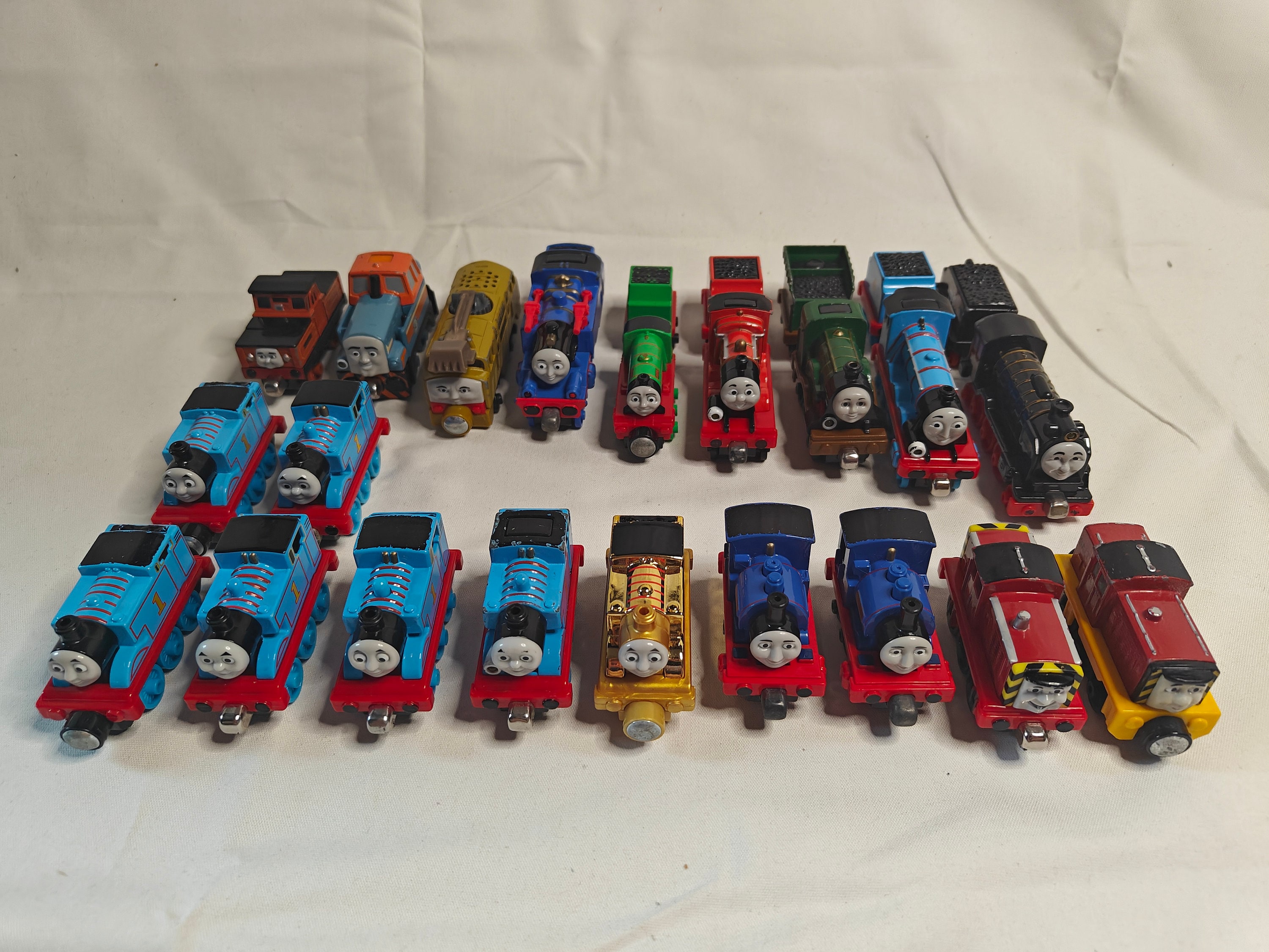 Battat all aboard deluxe wooden train set deals