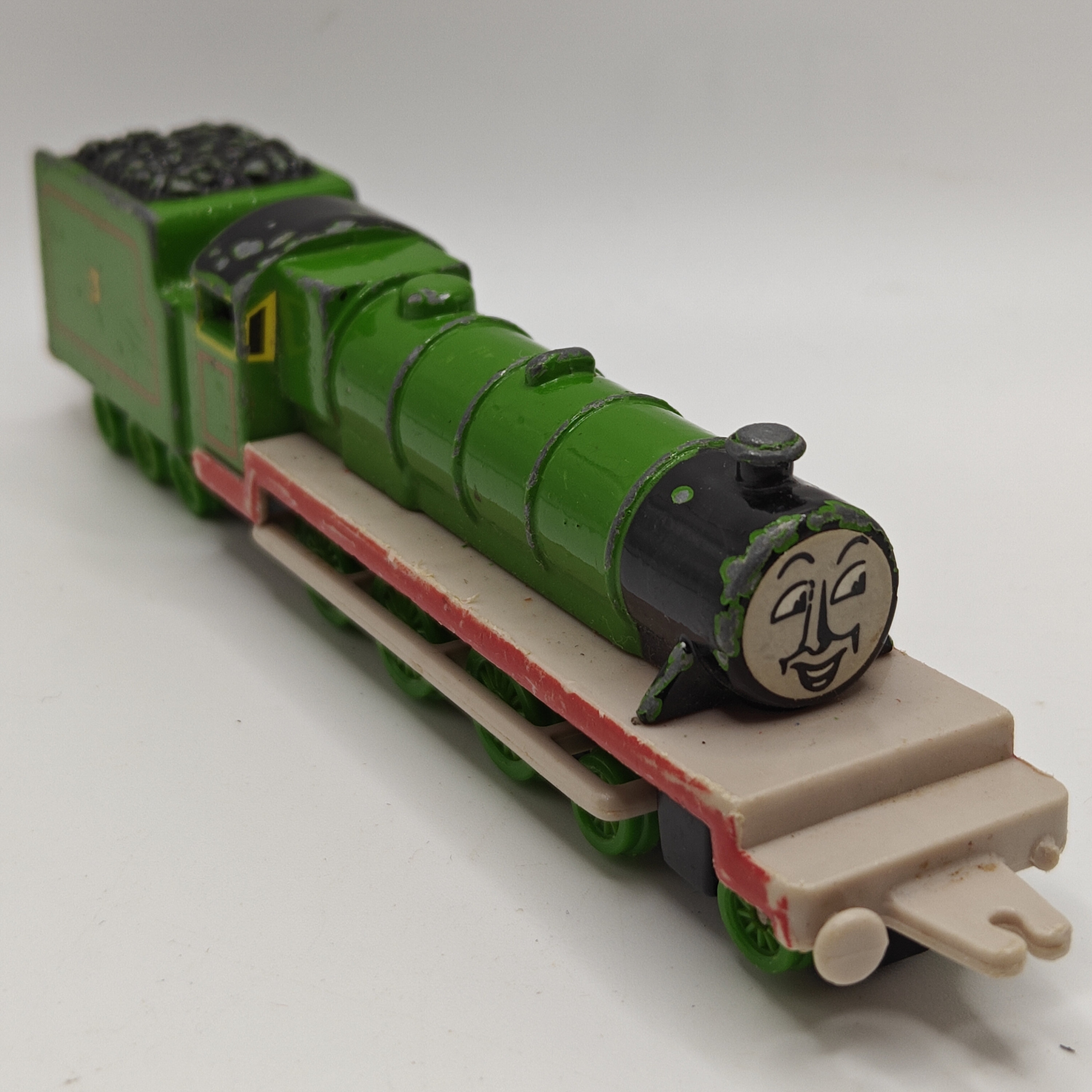 ERTL - HENRY con cara de papel/tabla de correr blanca - Thomas & Friends metal fundido a presión - Imagen 12 de 14