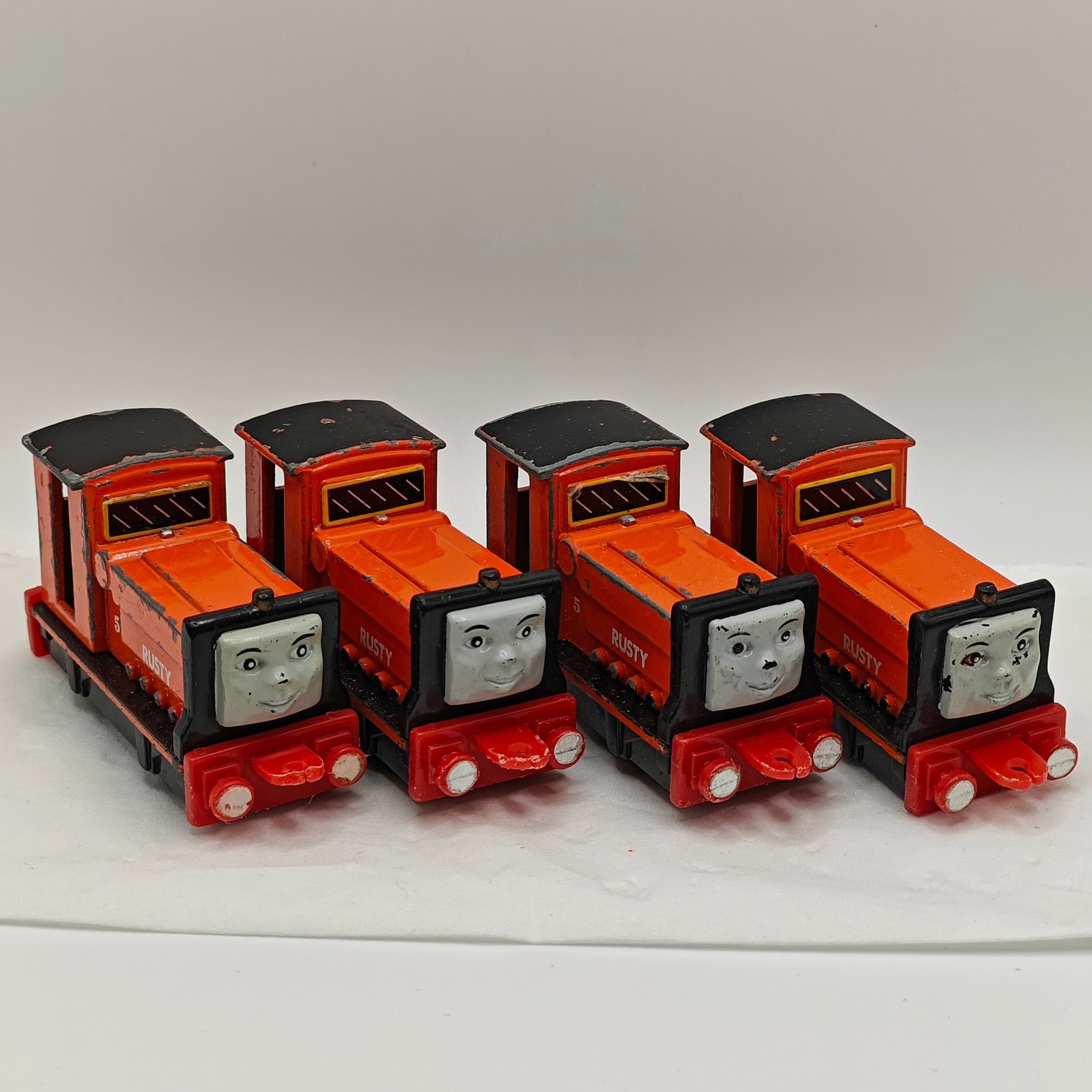 ERTL - OXIDADO - Tren ferroviario fundido a presión de metal Thomas & Friends - Imagen 11 de 14