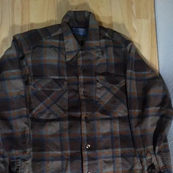 Vintage Pendleton Flannel Wool Button-Down Shirt - image 2