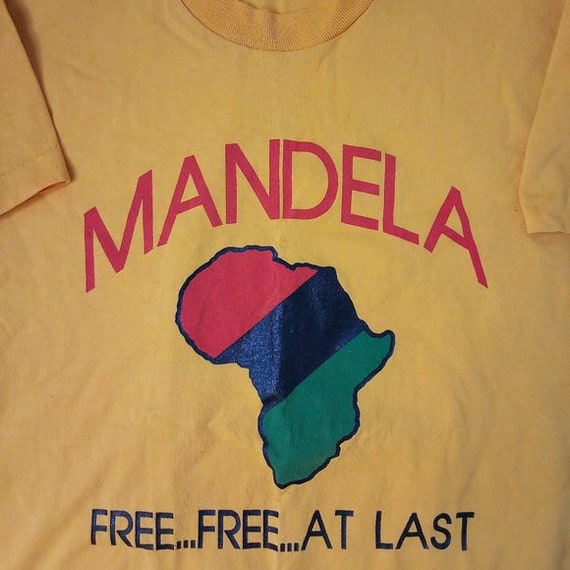 Vintage 80s Nelson Mandela Free at Last T-shirt - Etsy