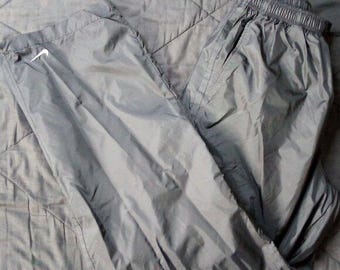 Pantalones deportivos Nike vintage con forro de malla