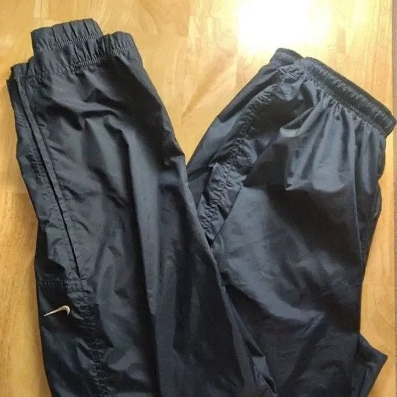 Aggregate more than 81 nike windbreaker pants best - in.eteachers