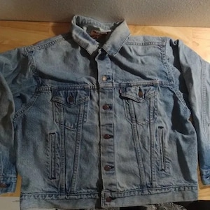 Vintage Levi's Type 3 Trucker Denim Jean Jacket 70507-0214