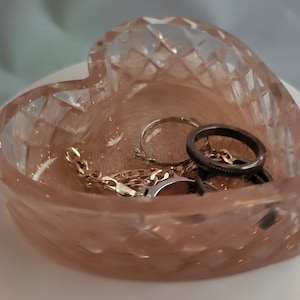 Small heart-shaped jewelry box