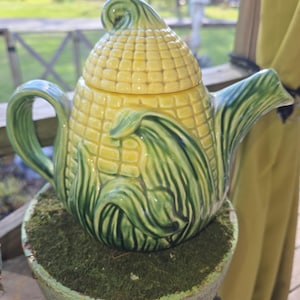 vintage Stanford ware # 511 grande théière/cafetière 7 po. majolique en majolique