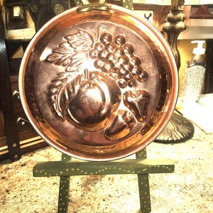 Vintage 1970&#39;s Copper/Aluminum Fruit visit shaped Jello mold, wall decoration set of 2