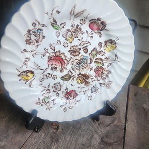 Johnson Brothers Staffordshire Bouquet Brown Dinnerware 10