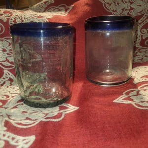 Set Of 2 Mexican Hand Blown &#39;Cobalt Blue Rim&#39; Glass Tumblers 4 1/4&quot; Tall