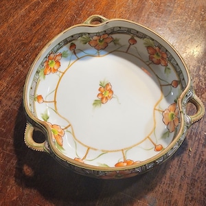Vintage hand painted nippon bowl moriage decorations with flowers 1960