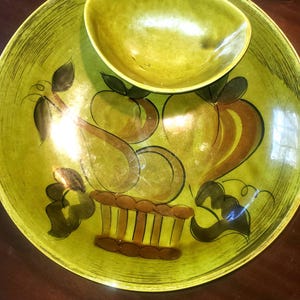 Mid Century Modern 1960s vintage avocado green chip and dip bowl Los Angelo&#39;s California pottery