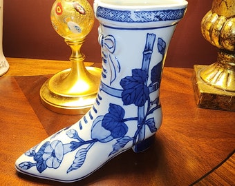 ヴィンテージブルーデルフトブーツ型花瓶、ビクトリアンスタイル、磁器