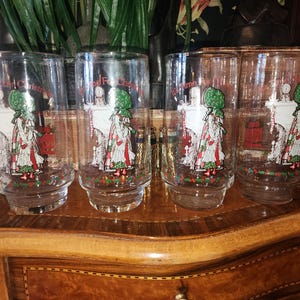 Vintage Holly Hobbie Glasses set of 4 Coca Cola &quot;It&#39;s Time for Christmas&quot; 70s