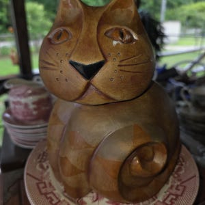 Vintage Ceramic Pottery 8 1/2" Striped Cat Tiger Kitty