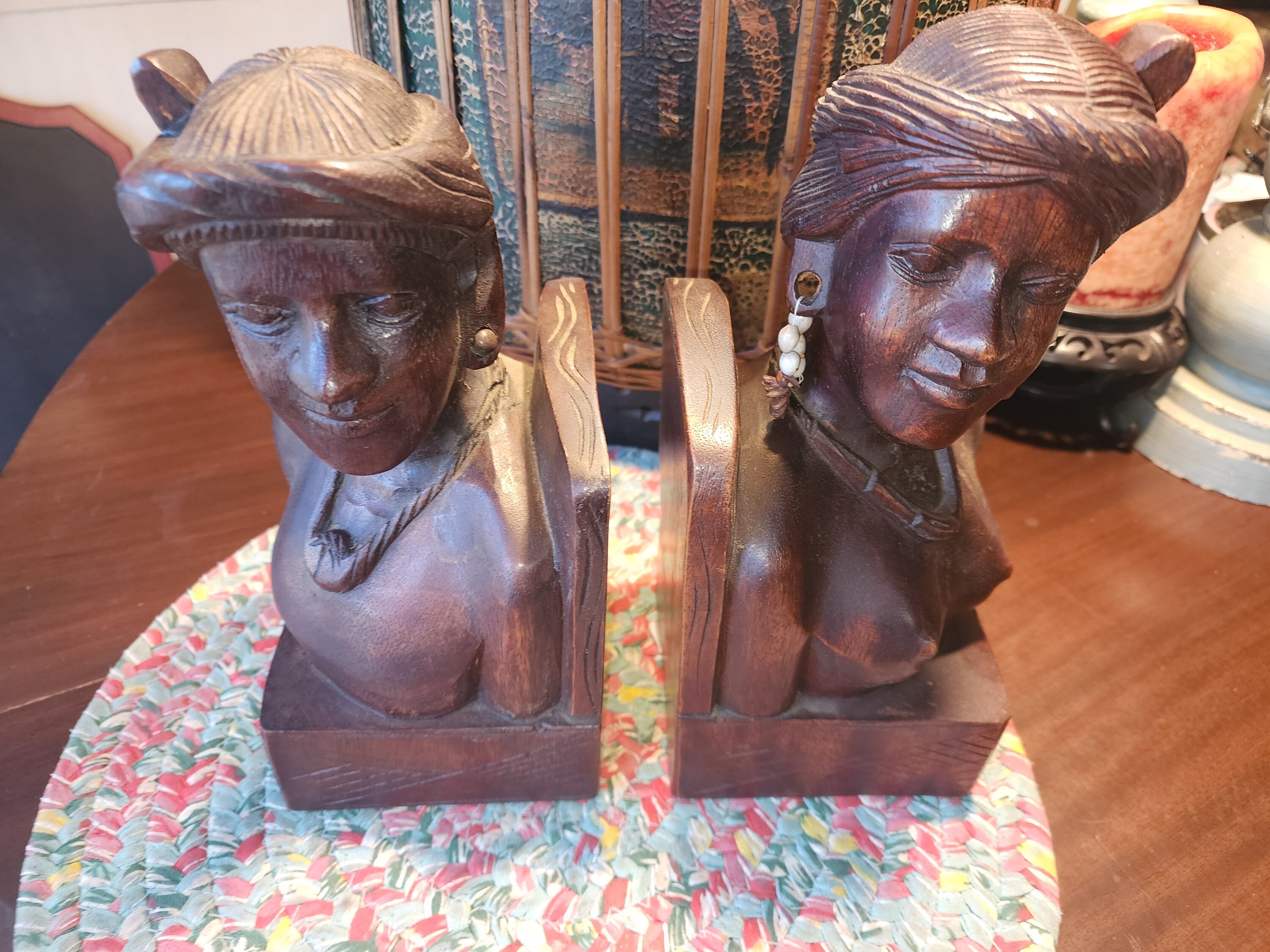 Paire De Serre-livres Bustes Femmes Africaines Masaï En Bois - Artisanat Tribal