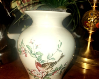 Lenox Serenade bird flower vase