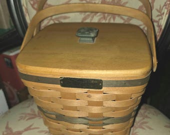 Cesto vintage Longaberger della collezione natalizia del 1995, colore mirtillo rosso.