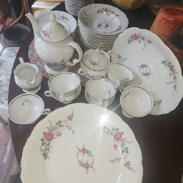 Wawel China Pink Flower Pattern (WAV 6) 60 piece set made in Poland dinnerware China flowers