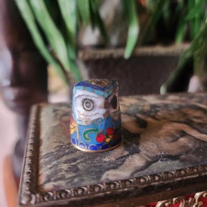 vintage cloisonne owl bird thimble