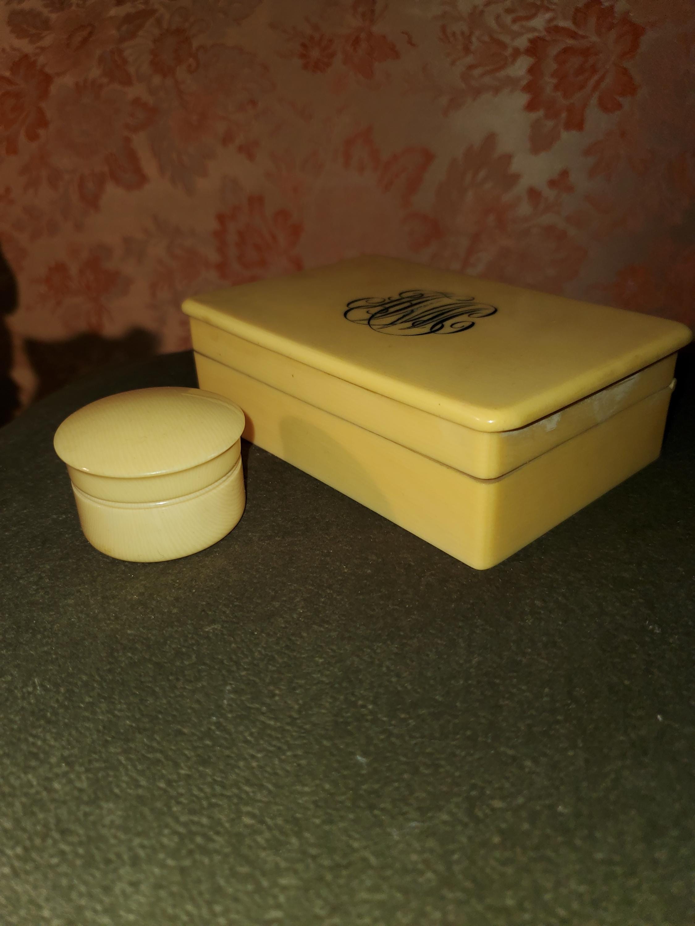 Bakelite Celluloid Jewelry Box and Round Trinket Box. - Etsy
