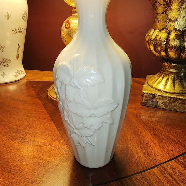 Lenox USA Orchid Collection Bud Vase 7 1/4in porcelana con adornos dorados