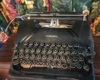 1940s Smith Corona  Sterling Manual Typewriter No Case, Charcoal Body, Working, Made in USA, Vintage Office Portable, Writing Manuscripts