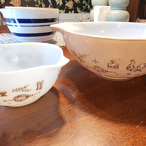Pyrex Cinderella Pyrex Americano antico ciotole st di 2
