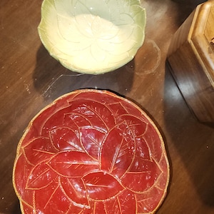 Vintage Vietri Majolica Red Leaves Serving Bowl in the Leonardo Foglio and Foglia Beige-Green Lemon Leaf Bowls Marked “Made in Italy 7707”