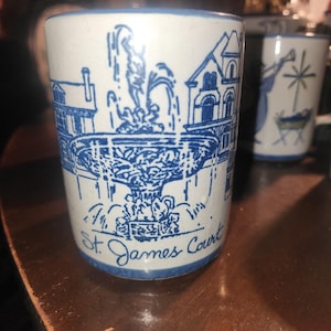 Vintage 1985 Louisville stoneware mug St. James Court blue and white coffee cup B