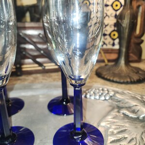 Vintage champagne glasses with cobalt blue stems set of 4 beautiful absolutely stunning  stemware wine glasses