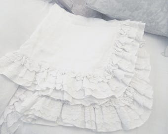 New Rachel Ashwell Shabby Chic Couture Pair White Petticoat Ruffled Lace Euro Shams