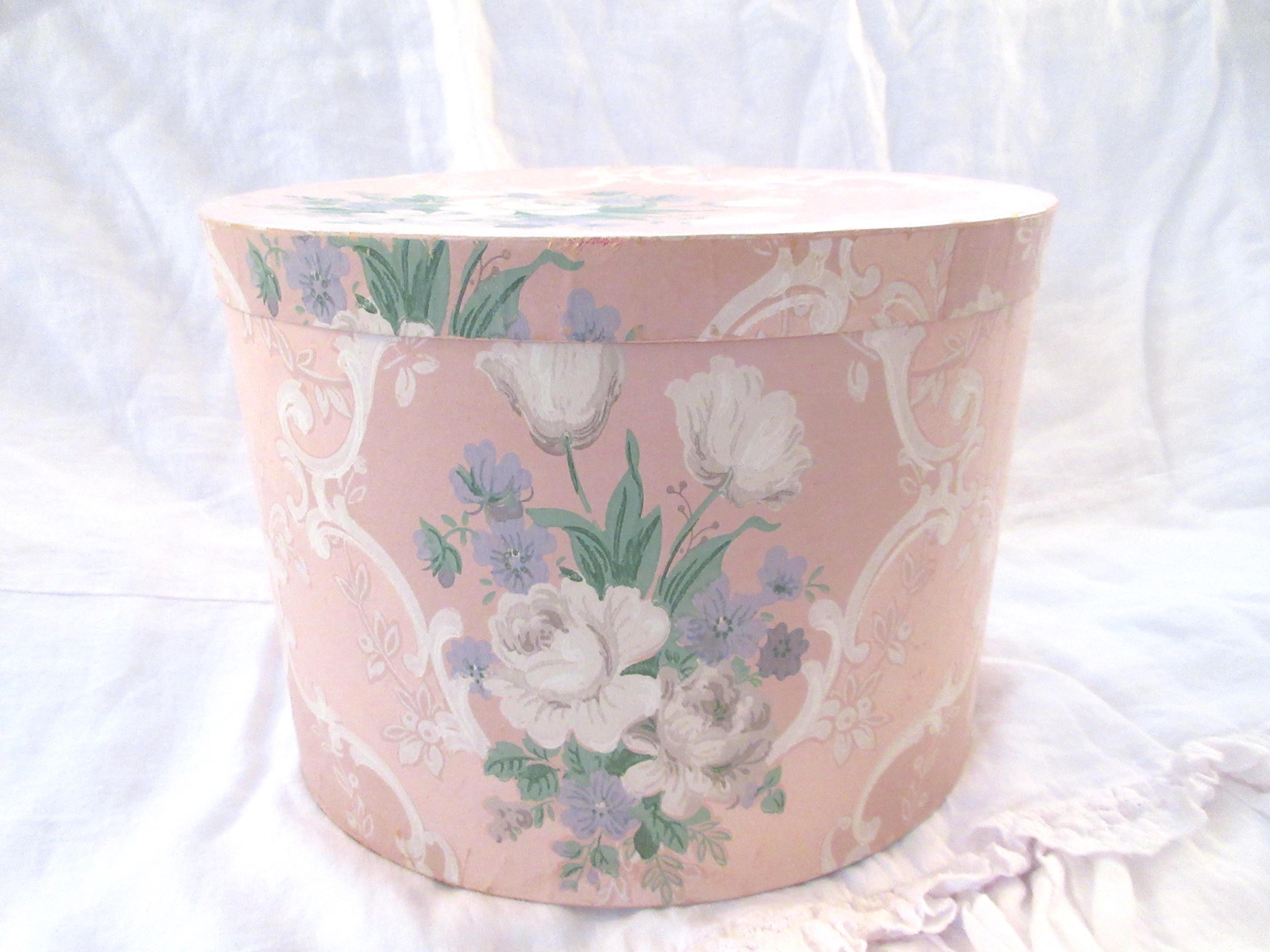 Antique Pale Pink Roses Florals Wallpaper Hat Box