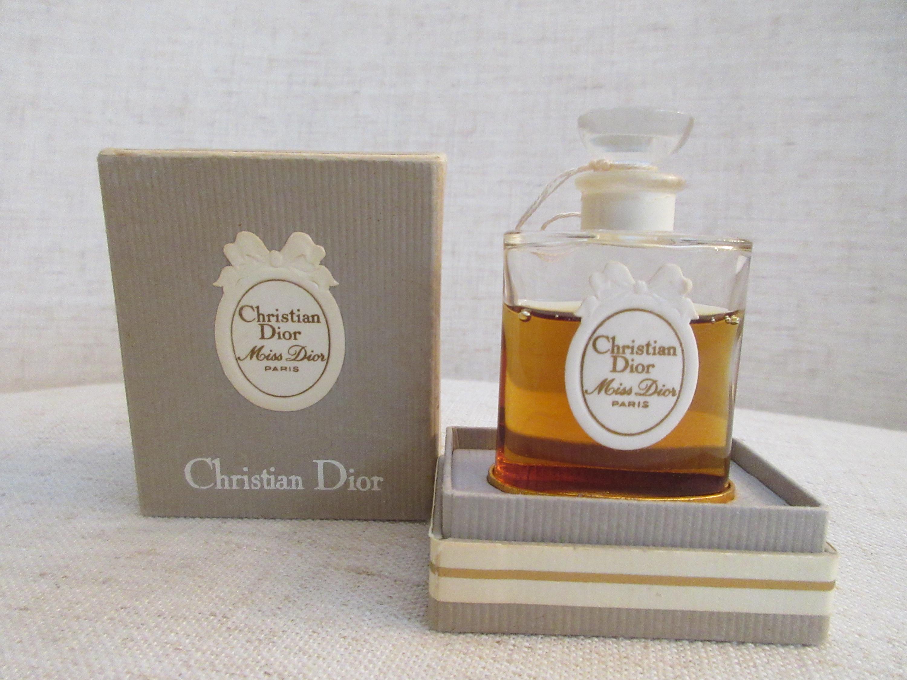 クリスチャンディオール　 Miss Dior 香水　ヴィンテージ　レア Vintage Christian Dior Miss Dior Perfume in Box France - Etsy