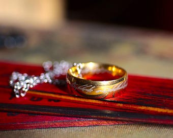The One Ring - Halskette im Mythrill Style mit Ring Anhänger.