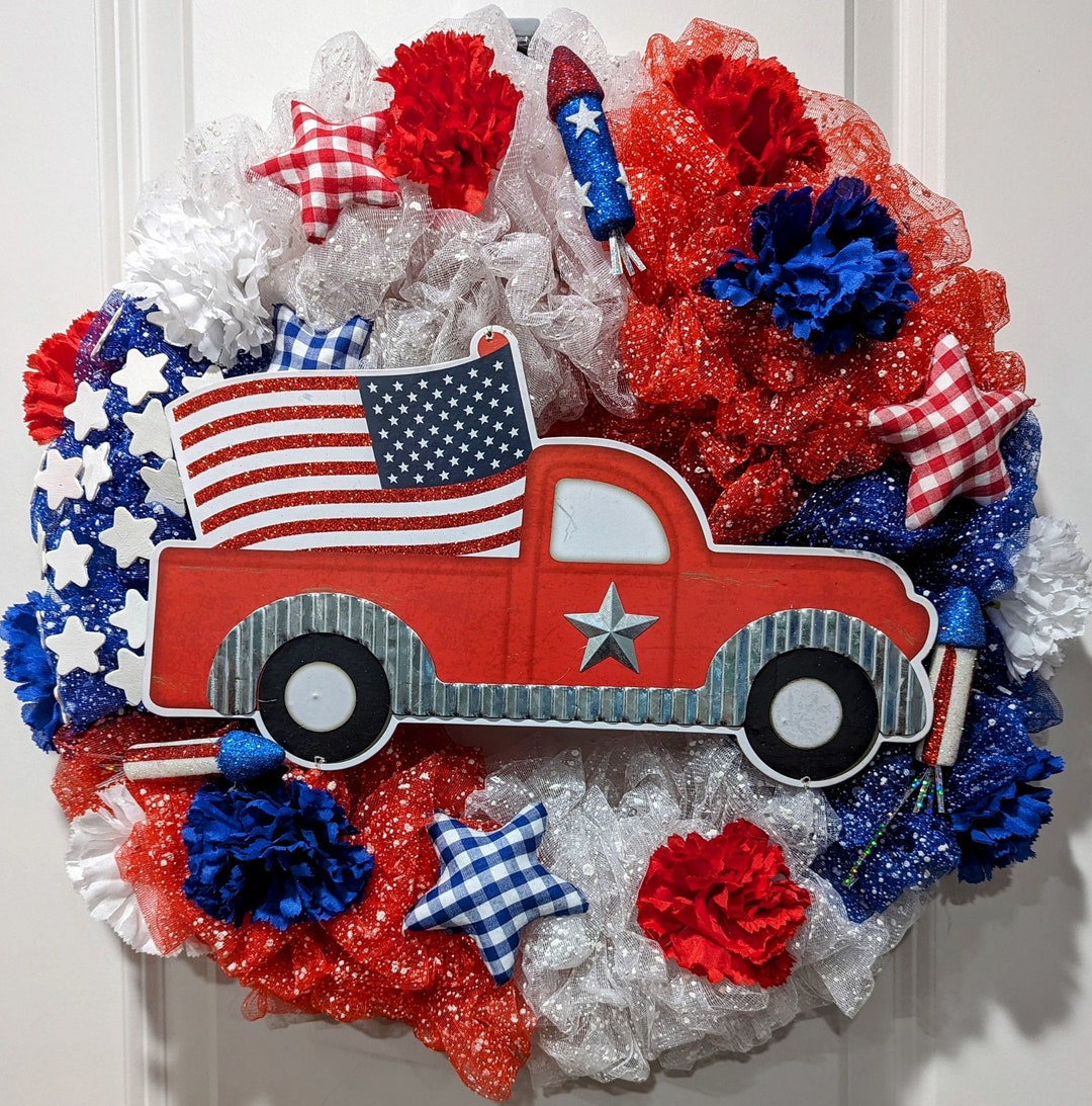 14 Inch Frame Handmade Red White And Blue 4th Of July Wreath Etsy 14-inch-frame-handmade-red-white-and-blue-4th-of-july-wreath-etsy
